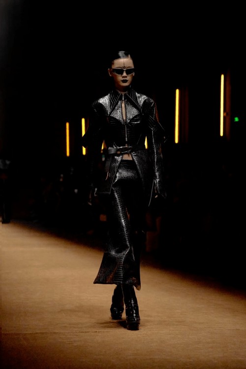 UNIX_T 2022秋冬时装秀亮相深圳时装周