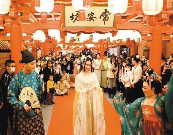 全国首个唐风市井生活体验街区在西安!打造沉浸式唐风场景!