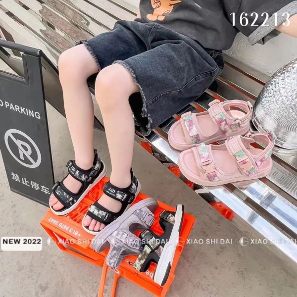 观澜小时代童鞋|宝宝夏季凉鞋怎么挑?时髦凉鞋,人手必备!