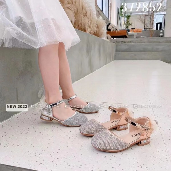 观澜小时代童鞋|宝宝夏季凉鞋怎么挑?时髦凉鞋,人手必备!