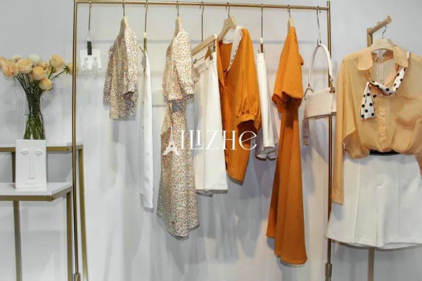 艾丽哲女装|轻熟风穿搭,夏日里无法忽略的迷人魅力!