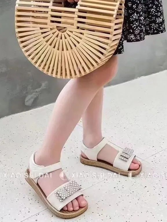 观澜小时代童鞋|实体童鞋批发商,每日上新欢迎选购!