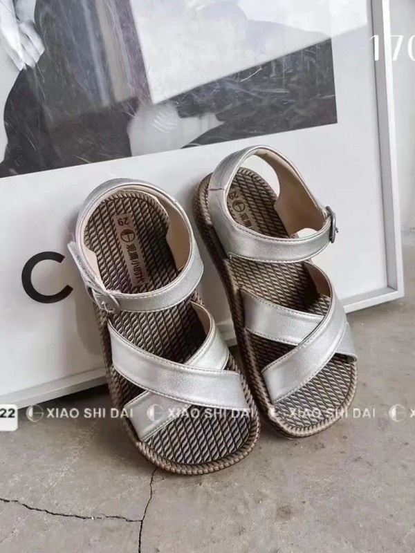 观澜小时代童鞋|实体童鞋批发商,每日上新欢迎选购!