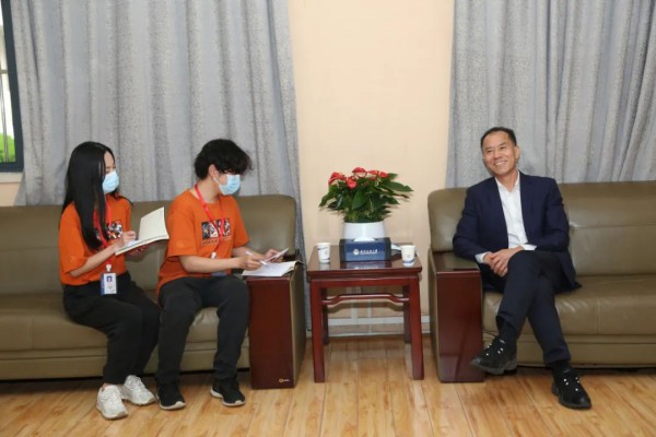 稳健医疗集团董事长李建向武汉纺织大学捐赠1000万美元!纺大历史上最大一笔捐赠!