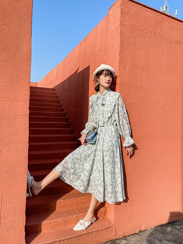 热烈祝贺方示女装中大银泰城店盛大开业