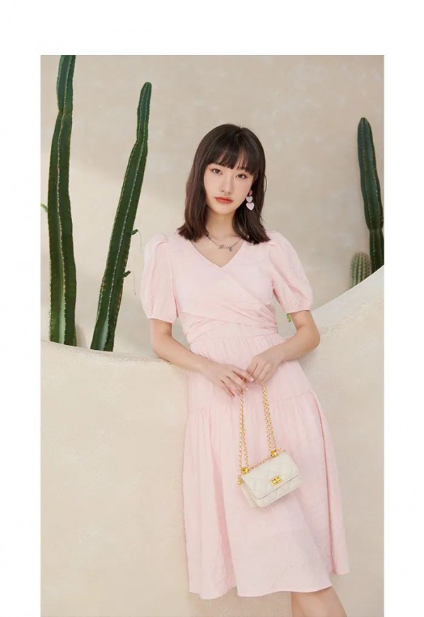 DUOYI 朵以| 520约会怎么穿?初恋感穿搭,约会甜度拉满!