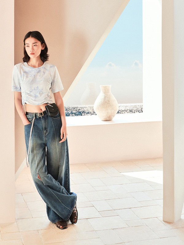 夏季个性时尚穿搭 牛仔服装怎么搭配会更好看