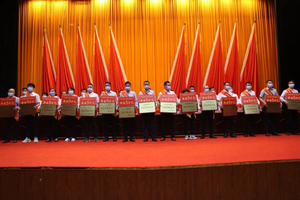 共青城市纺织服装产业高质量发展推进大会召开,推动纺织服装产业高质量发展!