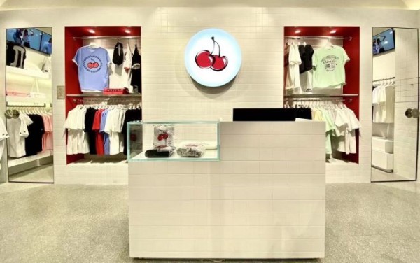 韩国少女潮牌KIRSH中国首店于520当天南京德基广场正式开业!