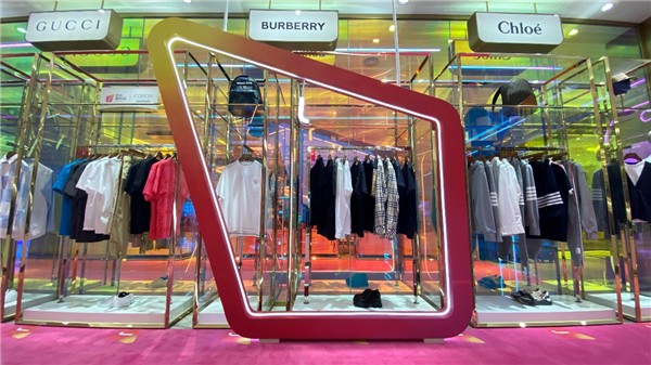 京东新百货创新业态试点合作店首批奢品主题店落地三地