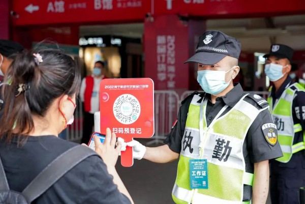 国内家纺行业首个线下2022海宁家纺布艺新品订货季,顺利开展!