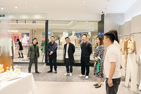 高端时尚女装品牌MITALEE米塔莉武汉4店同开!