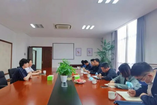 跨境电商研究课题组走进新塘羽绒床上用品产业带