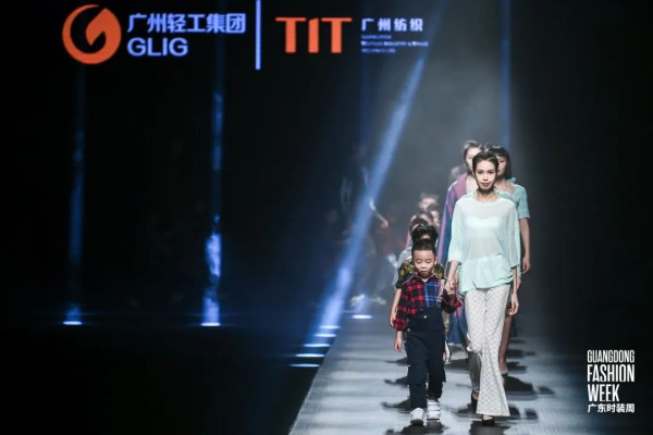 “绿色环保”与中国传统文化碰撞出时尚惊喜TIT品牌秀闪耀广东时装周