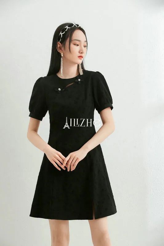 艾丽哲时尚穿搭 | 时尚反复循环,黑白是永恒不变的神话!