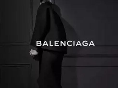 Balenciaga巴黎世家2023新早春系列穿搭被质疑抄袭?