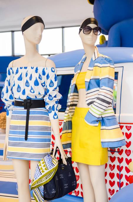 Max Mara Mon Coeur 系列限时精品店登陆青岛,打造夏日活力空间