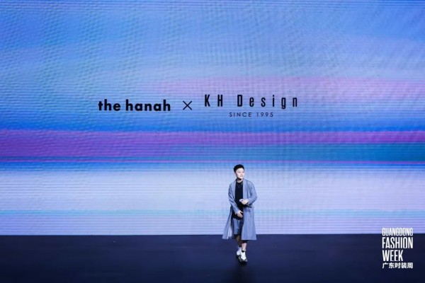 the hanah×KH Design呈现 “包容“ 主题大秀,让女性得到“衣形治愈,包治百病“