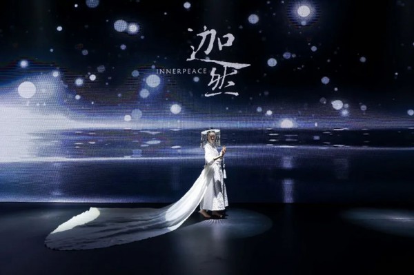 织以传情,而衣以载道——【迦然·江南梦华录】新国风童装亮相广东时装周