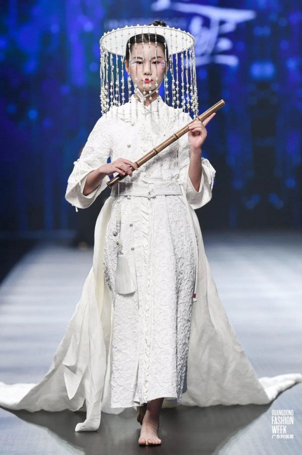 织以传情,而衣以载道——【迦然·江南梦华录】新国风童装亮相广东时装周