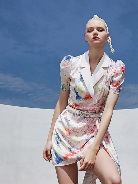 美式辣妹风来袭!这三套欧美辣妹穿搭微胖女生值得入手