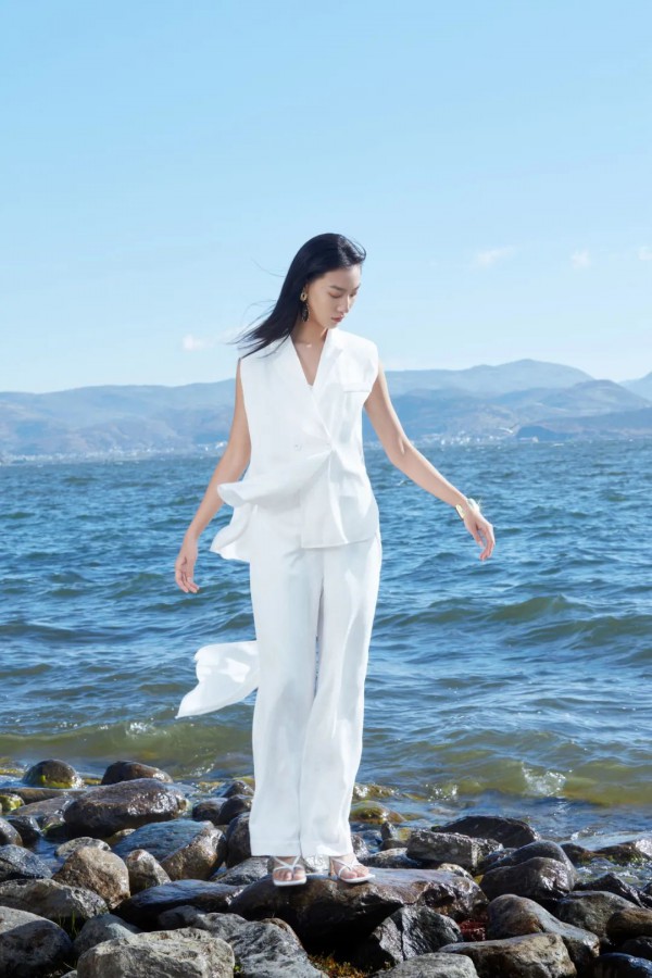 当智慧遇上时尚,CARMEN卡蔓亮相广东时装周