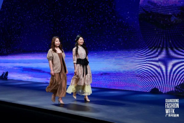 inman茵曼跨界上演“时尚”与“智慧”并重的真人风格大秀