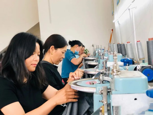 西平县嫘祖镇:大力推进“缝盘下乡” ,促进服装产业发展