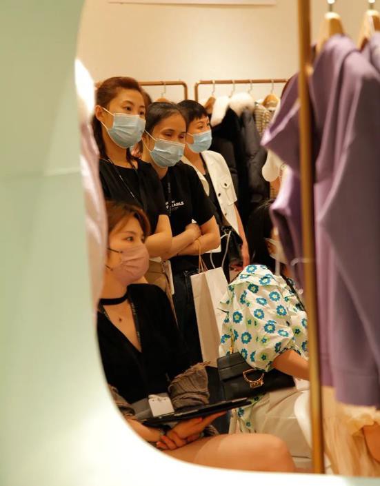 YIFINI易菲 2022冬季新品订货会圆满收官