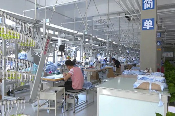 河北沧县:全力打造京津转移羽绒服产业聚集地