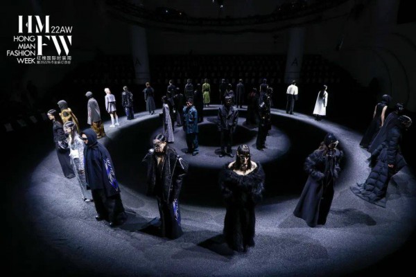 6月11日,第九届红棉国际时装周x云尚周盛大启幕