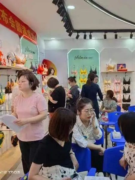 西维娅·东方腔调 | 2022秋冬新品发布会--西安站圆满成功!