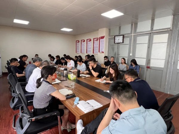 河南省服装行业协会召开六月月中总结会暨“626中国服装品牌直播日”活动动员会召开