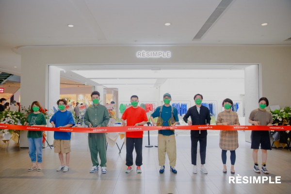 原创潮流品牌RèSIMPLE全国首店落地杭州