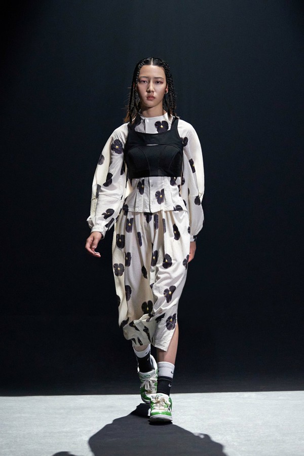 LABELHOOD 蕾虎联合 Nike 共同呈现时装周开幕日主题秀