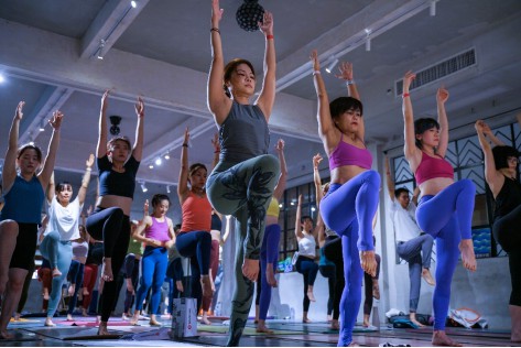 国际瑜伽日,lululemon携手大使在全国20城举办瑜伽习练活动