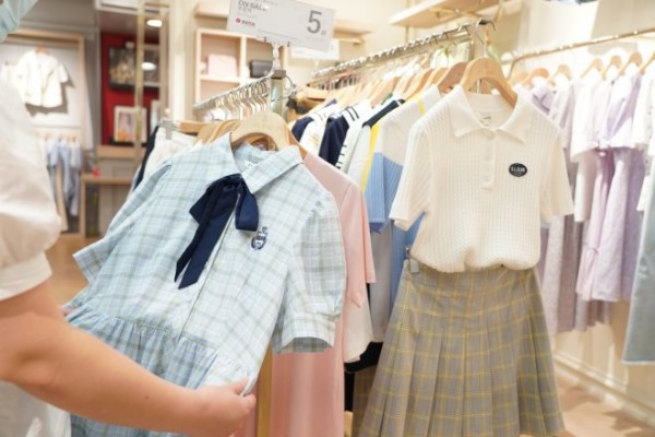 6月30日!银泰百货全国门店推出“半年半价”活动