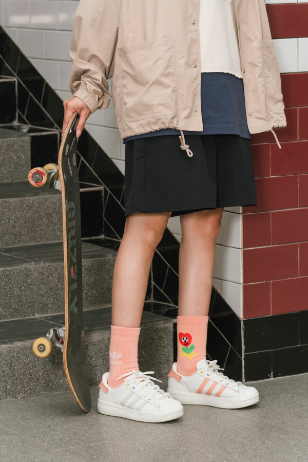 adidas Originals 携手日本插画艺术家 Charr Morita 推出七夕情人节特别系列