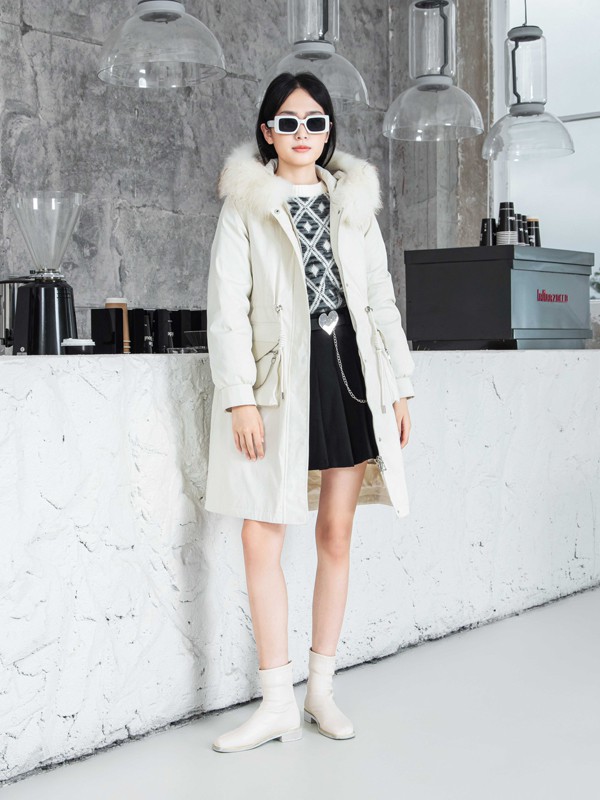 加入女装市场选择什么品牌更好 加盟阿依莲女装有哪些优势