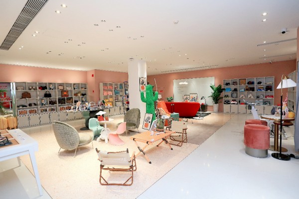 京东新百货全国首家旗舰店落地成都春熙路,汇集多个国际大牌