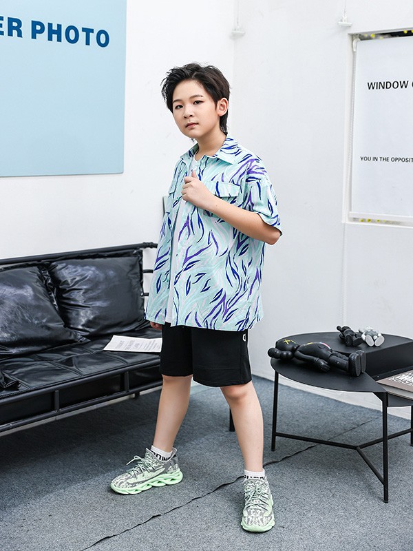 儿童服装品牌怎么选 原创少年装就选糖果布丁