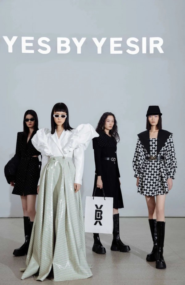 上海时装周回顾| YES BY YESIR—“theOFFice”时装系列