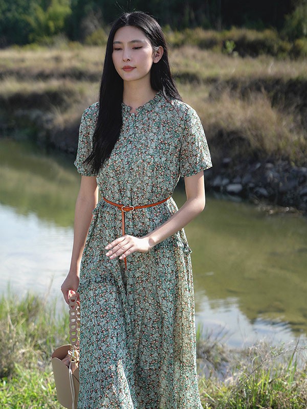 夏季连衣裙怎么选不踩雷 底色女装品牌怎么样 简约又高级