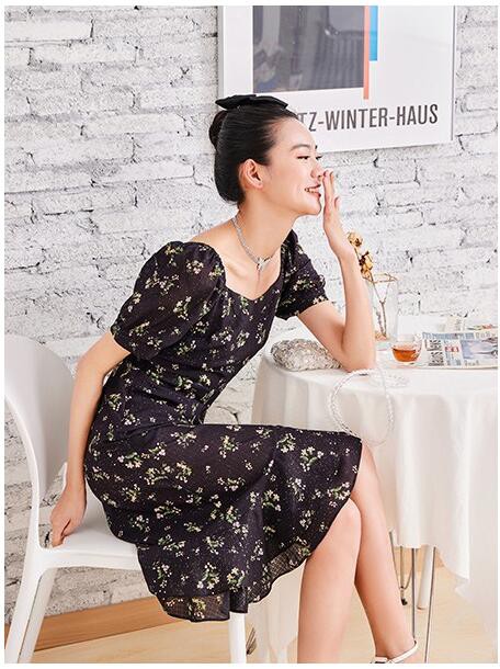 每天花钱还是没有衣服穿 这些经典款让你穿出新潮时尚范