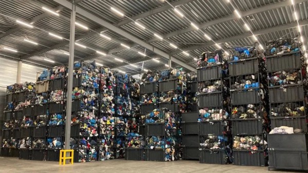 亚马逊,Zalando等品牌尝试回收聚酯纤维