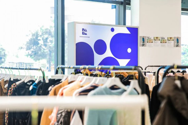 首届 “杭州时装周” 后,中国时装产业将走向何方?