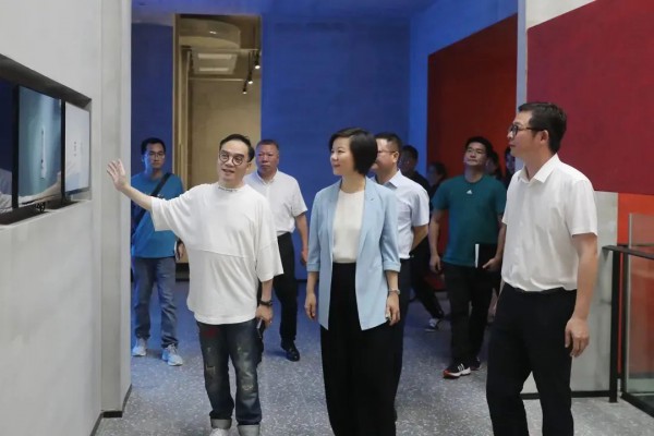 永嘉县委书记黄慧专题调研鞋服产业链发展