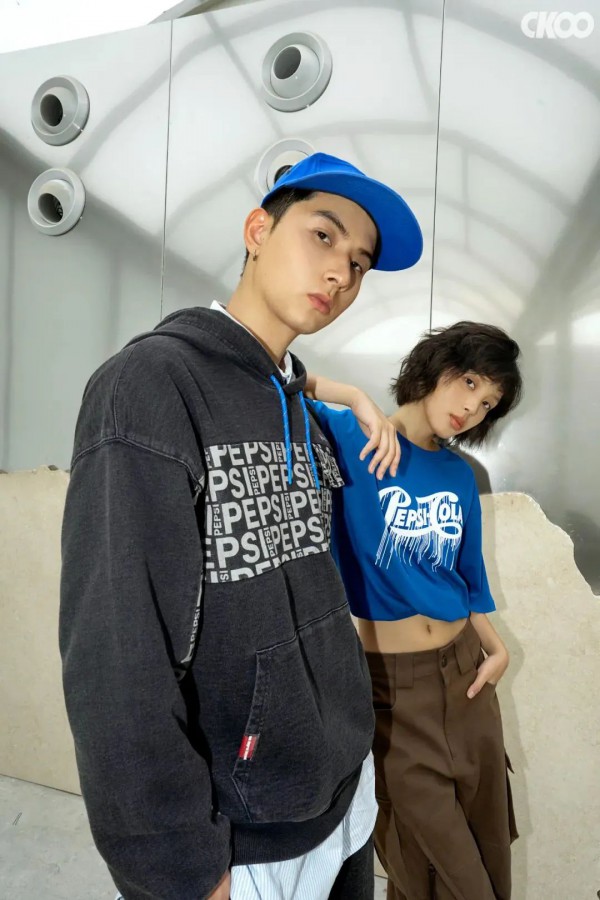 361°携手知名IP百事可乐推出联名新品潮流服饰