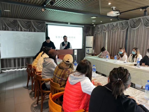 童装品牌加盟,杭州童装厂家古力家童装《零售商落地训练营》线下门店培训·重庆站圆满成功!