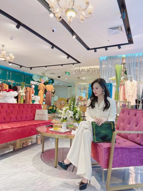 热烈庆祝NEWFOUND纽方湖南娄底天虹店盛大开业!祝生意兴隆!